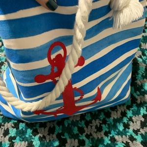 Archer tote bag